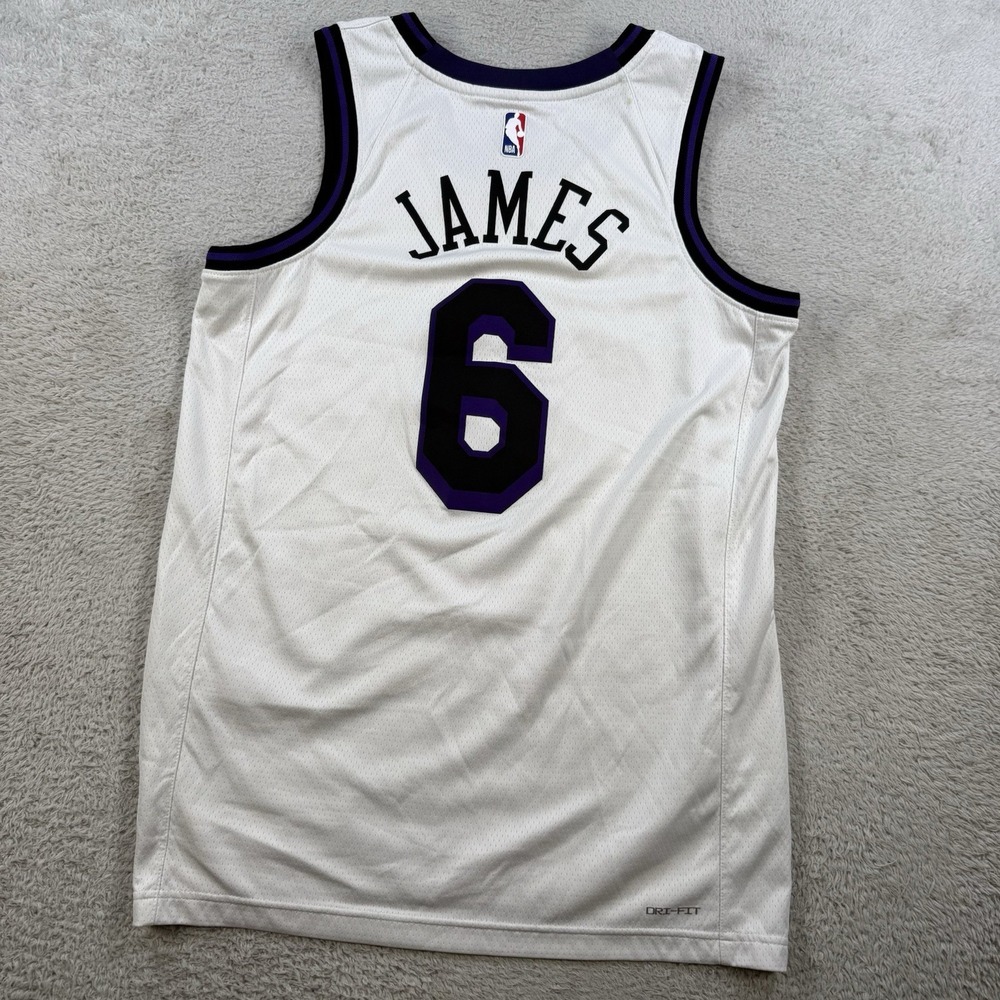 Nike LeBron James Los Angeles Lakers Jersey Mens Medium White City Edition #6